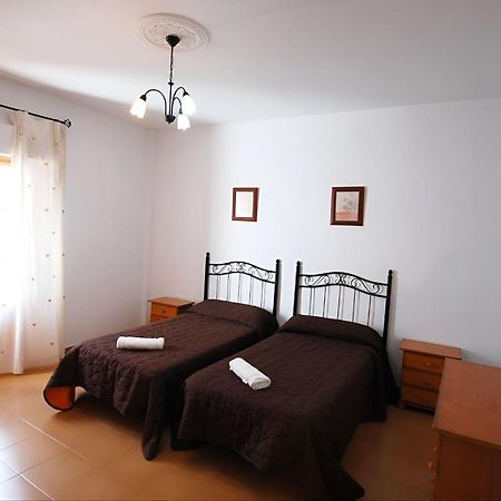 Apartamentos Garaje & Aire & Wifi & Solo Familias Y Parejas Conil De La Frontera Ngoại thất bức ảnh