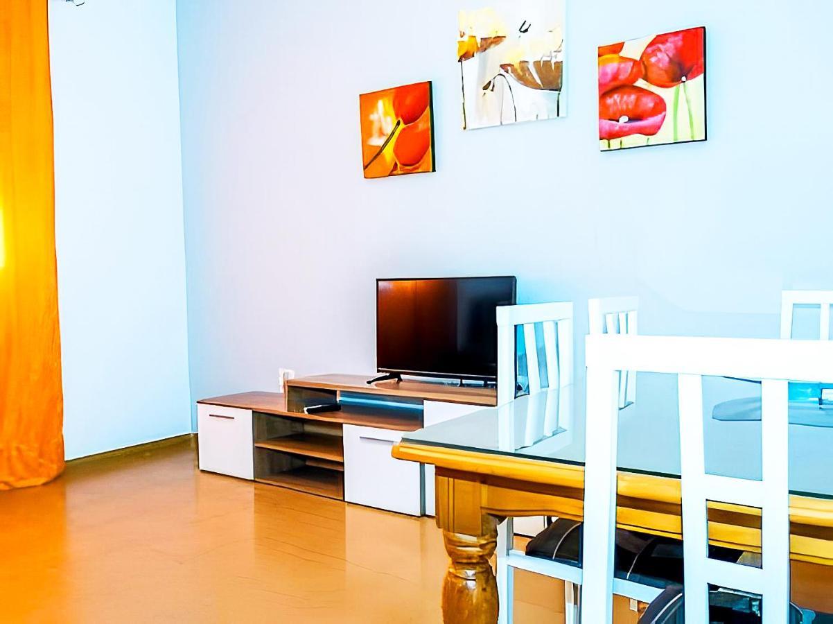 Apartamentos Garaje & Aire & Wifi & Solo Familias Y Parejas Conil De La Frontera Ngoại thất bức ảnh
