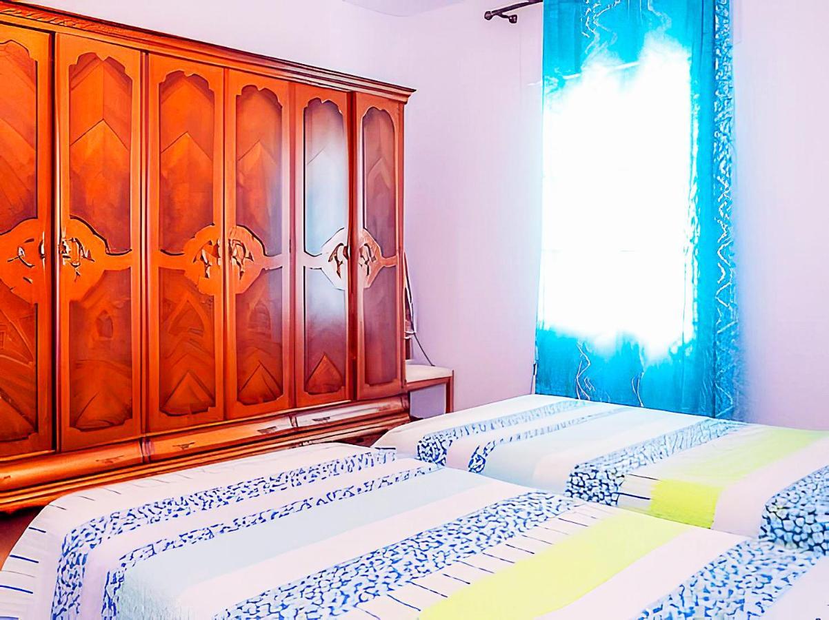 Apartamentos Garaje & Aire & Wifi & Solo Familias Y Parejas Conil De La Frontera Ngoại thất bức ảnh