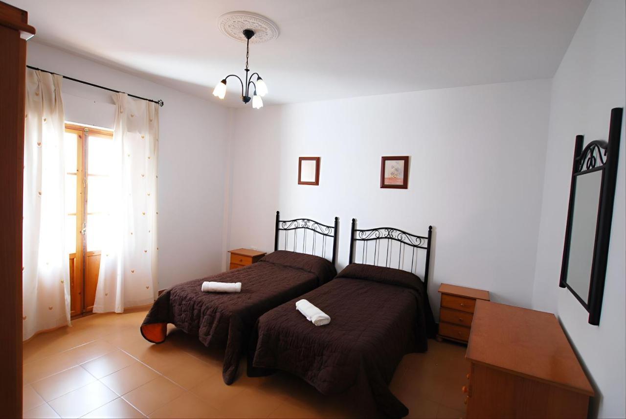 Apartamentos Garaje & Aire & Wifi & Solo Familias Y Parejas Conil De La Frontera Ngoại thất bức ảnh
