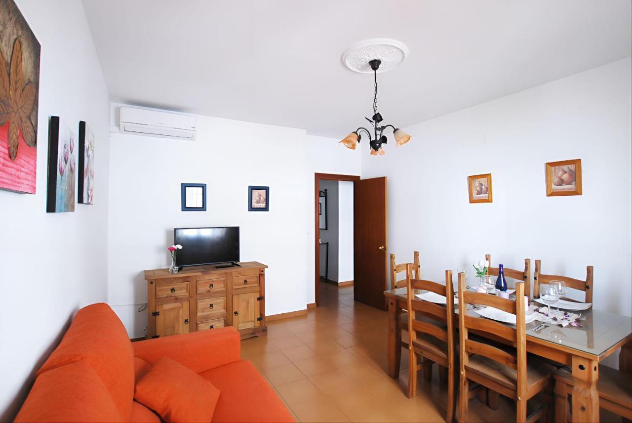 Apartamentos Garaje & Aire & Wifi & Solo Familias Y Parejas Conil De La Frontera Ngoại thất bức ảnh